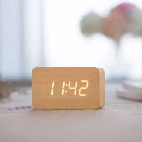 Reloj Despertador Digital MIMIY de Madera con Pantalla LED Rectangular, Termómetro e Higrómetro, Disponible en Marrón o Azul