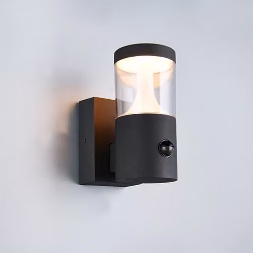 Lámpara de pared exterior TRIO MACKENZIE con tecnología LED de 8W, 800 lúmenes y luz blanca cálida de 3000K, acabado en color gris y protección IP54 para jardín o escaleras