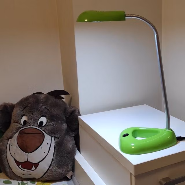 Flexo LED de escritorio F-BRIGHT ajustable de 3W con luz blanca fría de 6400K en color verde