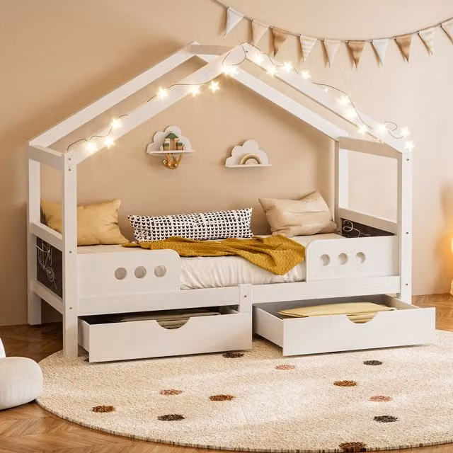 Cama infantil con techo tipo casa Kellany en color blanco con 2 cajones y estructura de madera y MDF de 90 x 200 cm