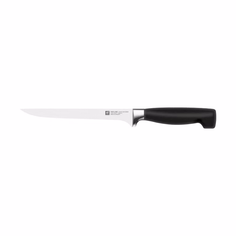 Cuchillo fileteador Zwilling Four Star de acero inoxidable en color negro y plata de 18 cm