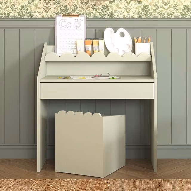 Escritorio con un cajón y silla Bellamy Book Nook verde para niños y oficina en casa