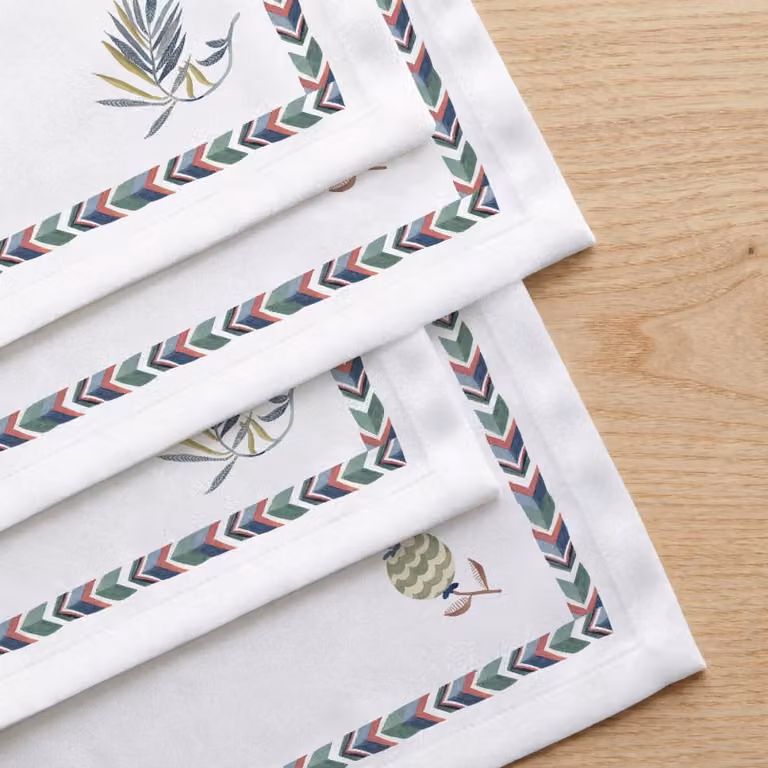 Pack de 4 servilletas Naf Naf de algodón con diseño gráfico en colores blanco y multicolor, An/P: 50 x 50 cm