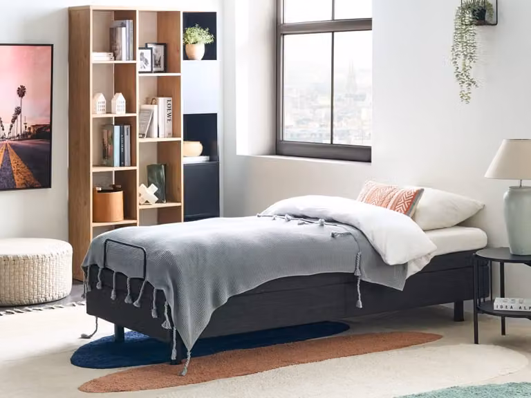 Cama individual tapizada Beliani en color gris con cabecero y pie de cama, An/P: 80 x 200 cm