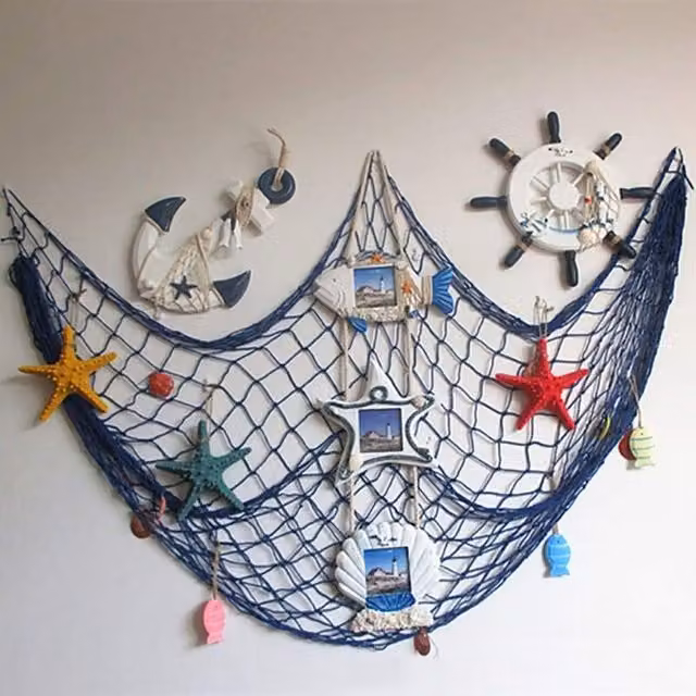 Red de pesca decorativa de estilo náutico y marítimo en color azul para decoración de pared