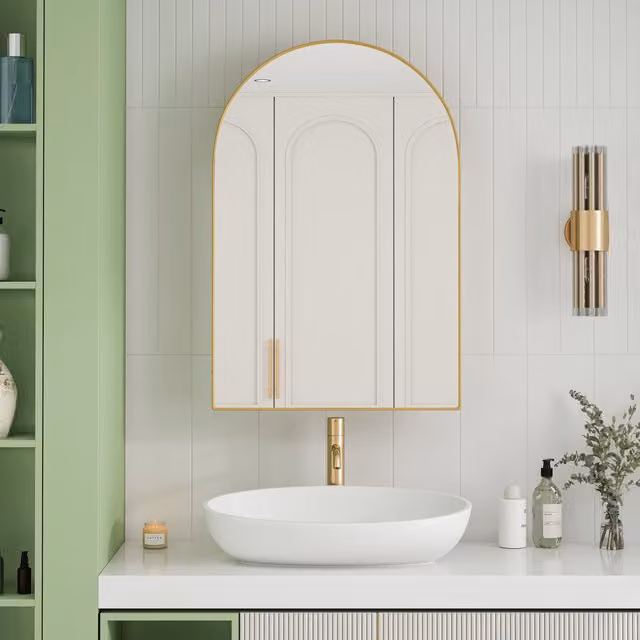 Armario espejo SYNTEK con puertas de cristal y estantes internos, color dorado y blanco, diseño moderno para baño, salón o dormitorio, An/P/Al: 91 x 61 x 12 cm