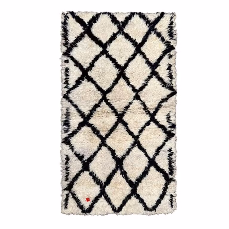 Alfombra bereber marroquí de lana AFK Living en beige y blanco, An/P: 90 x 173 cm