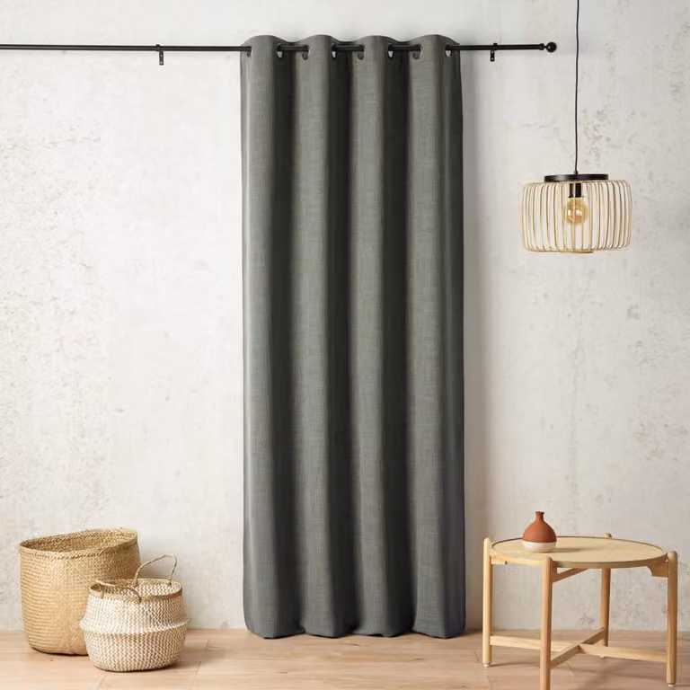 Cortina térmica de oscurecimiento Linder con forro polar y ojales, disponible en verde o gris, An/Al: 135 x 260 cm