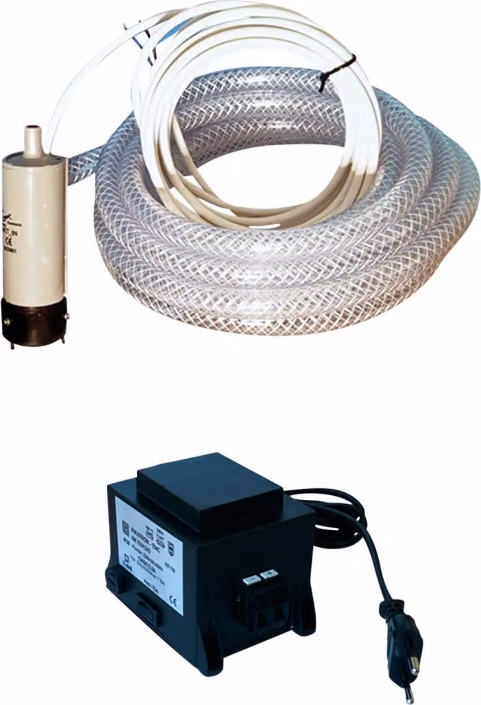 Bomba de agua y bomba mecánica de 12 V Comet en PVC multicolor