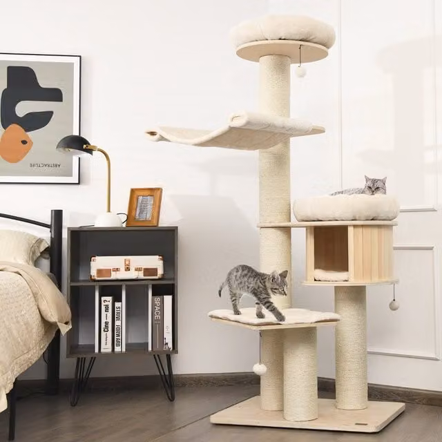 Árbol para gatos NORTHIO de madera de pino y abedul con 4 niveles, cueva, hamaca y juguetes integrados, color beige y marrón, Altura: 174 cm