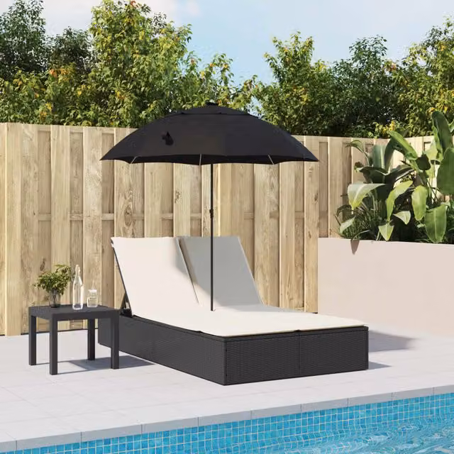 Tumbona doble SYFAX en ratán y metal negro con cojines, sombrilla y reposacabezas ajustable para jardín o terraza