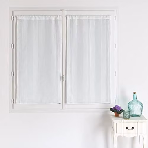 Par de visillos de HomeMaison con diseño de rayas en color blanco, fabricados en poliéster semitransparente, An/P/Al: 45 x 120 cm