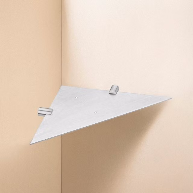 Estante rinconera de baño Cosmic de Logic en metal color plata con acabado brillante y diseño minimalista para pared