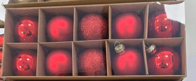 Lote de 10 bolas de Navidad de cristal rojo de Feeric Lights & Christmas con diseño redondo y clásico