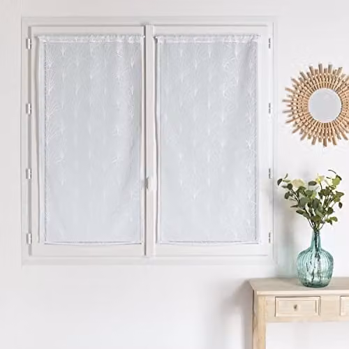 Juego de 2 visillos LOJI blancos con diseño gráfico moderno y efecto semitransparente, An/Al: 60 x 160 cm