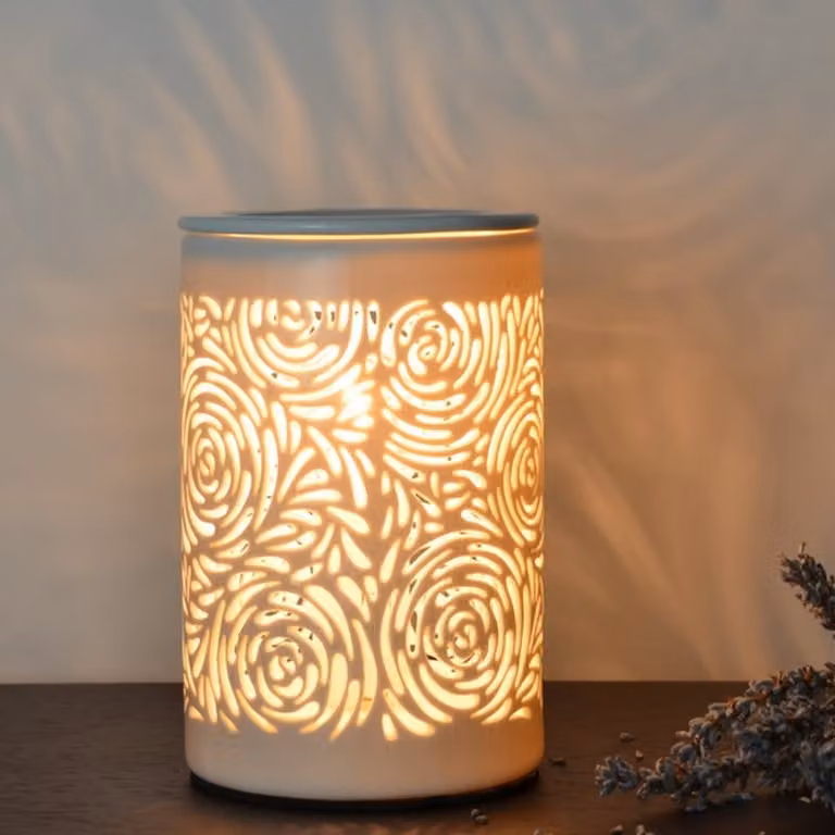 Quemador de cera eléctrico Zen'Aroma Calorya nº 8 de cerámica blanca con decoración calada e iluminación ambiental para fondant perfumado