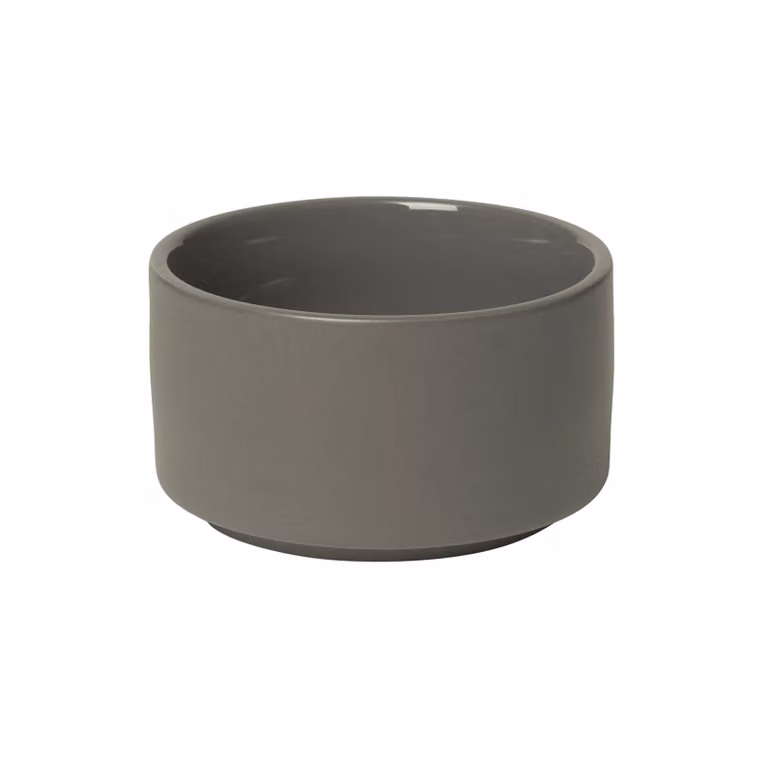 Cuenco para aperitivos Blomus en color plata y gris de peltre con un diámetro de 8,5 cm