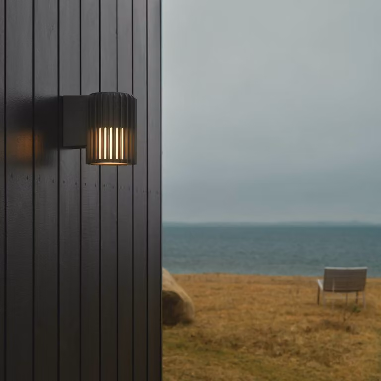 Aplique exterior Nordlux Aludra gris de aluminio, atenuable y montaje en pared para jardín