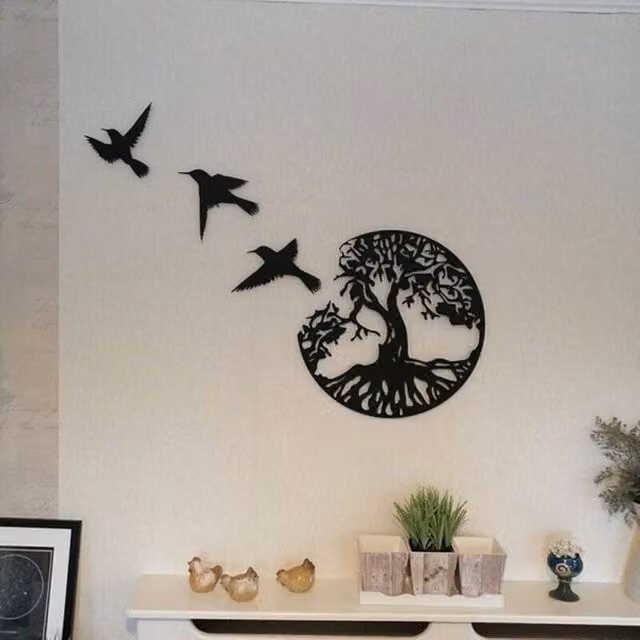Escultura de pared de metal negro XISRENS con diseño del Árbol de la Vida y tres pájaros en vuelo para decoración de interiores y exteriores