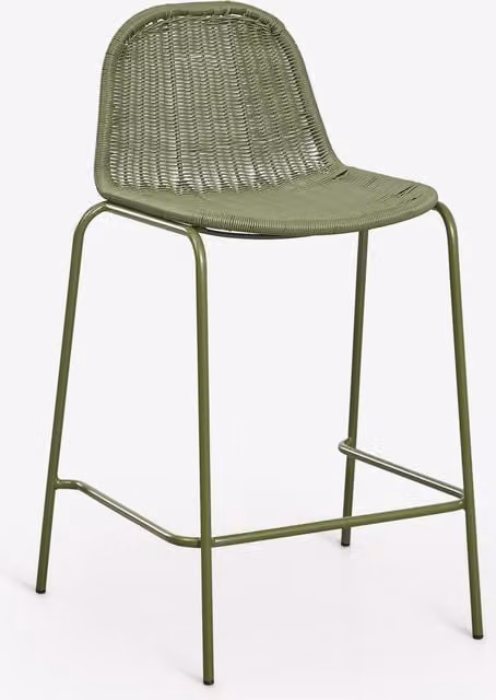 Taburete alto apilable Reiven de Sklum en ratán sintético y hierro color verde