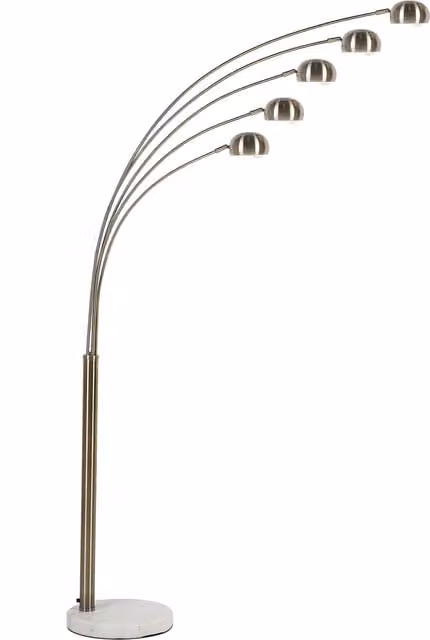 Lámpara de pie de arco Beliani en metal cromado y dorado con base de mármol y diseño ajustable para lectura o salón