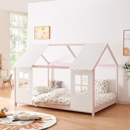Cama infantil en forma de casa Tostedt de en.casa en madera de pino, color rosa y blanco, An/P: 120 x 200 cm