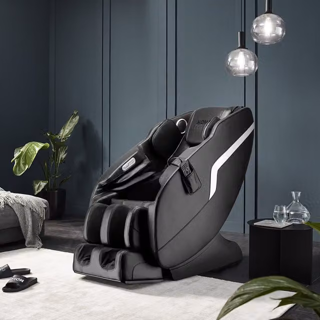 Sillón de masaje Home Deluxe KELSO con función de gravedad cero y tapizado en piel sintética, color negro, An/P/Al: 73,5 x 138 x 103 cm