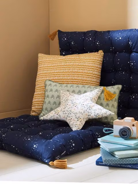 Lote de 3 cojines infantiles Vertbaudet con estampado de estrellas en color amarillo, An/P/Al: 40 x 40 x 3 cm