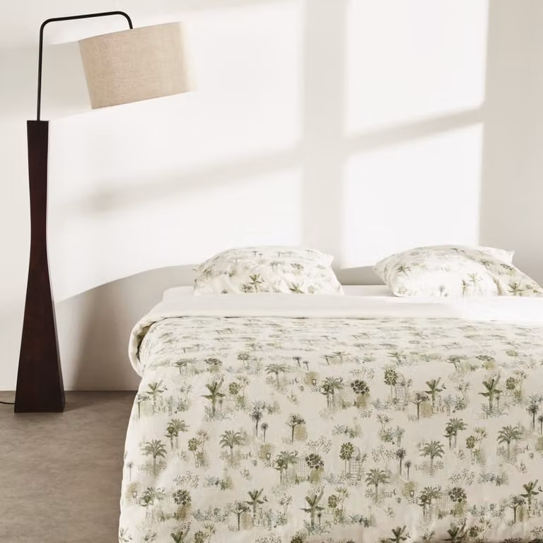 Set de funda nórdica y fundas de almohada Maison du Monde de lino y algodón con diseño floral en color verde An/P/Al: 260 x 240 cm