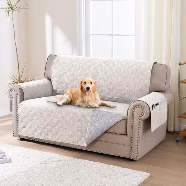 Funda para sofá de 2 plazas BellaHills en microfibra beige, impermeable y antideslizante con protección para mascotas