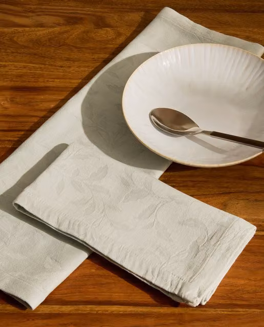 Set de 2 servilletas Anne de El Corte Inglés en algodón color blanco y verde