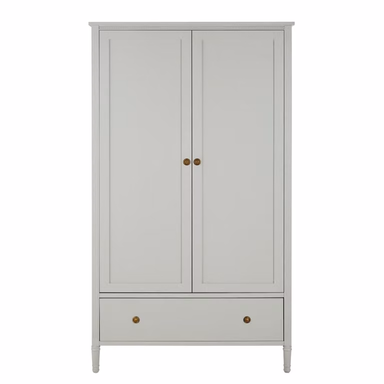 Armario infantil de Maison du Monde en madera de pino y MDF con puertas batientes y acabado mate en color gris