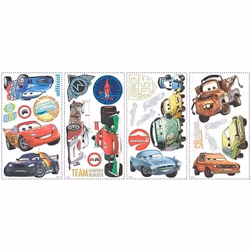 Pegatinas de pared RoomMates con diseño de personajes de Cars 2, adhesivos reutilizables y sin residuos en multicolor