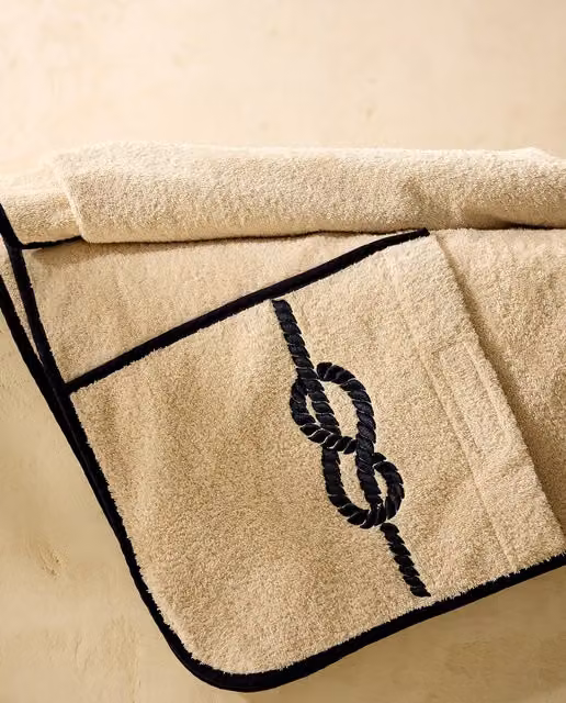 Toalla de playa Nudo de El Corte Inglés en color beige de algodón y rizo para adultos