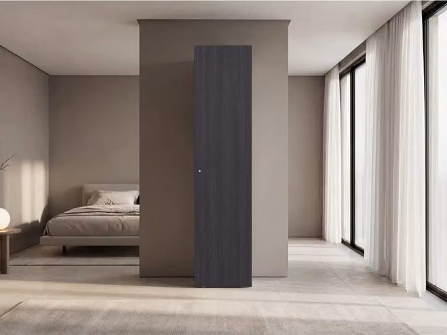 Armario de una puerta Home Dreams M4 de TUHOME CONCEPT en color marrón y negro con acabado mate