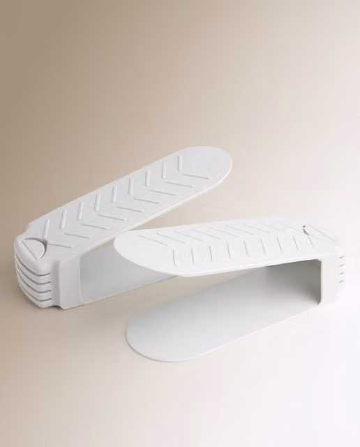 Set de 2 organizadores de zapatos El Corte Inglés en color beige y blanco para dormitorio