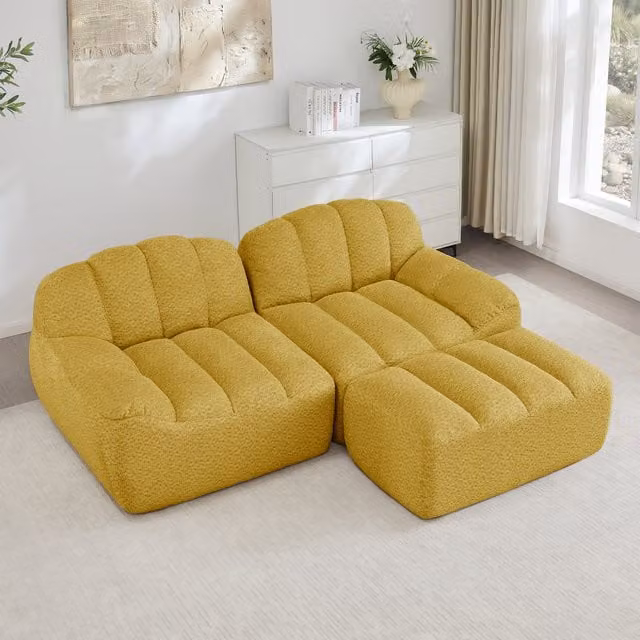 Sofá Modular de 2 Plazas en Forma de L con Otomana KELLANY, Diseño de Concha en Tejido Boucle Amarillo para Salón