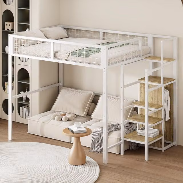 Cama alta individual MODENVIE para niños con escalera, compartimentos laterales y estructura de metal y MDF en color blanco, An/P/Al: 200 x 140 x 150 cm