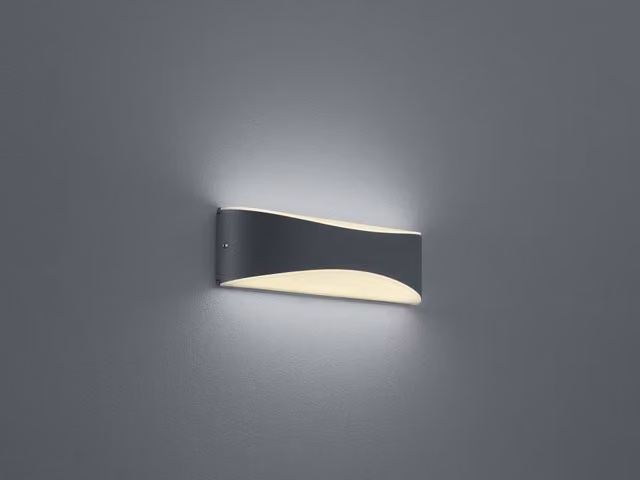 Aplique de pared LED Konda de Trio Leuchten para exterior, diseño alargado en color negro, luz blanca cálida de 3000K, 1200 lm y protección IP65, incluye bombilla de 9W