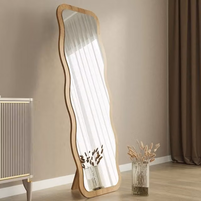 Espejo de pie Bissone de DMORA, diseño moderno rectangular con estructura de madera y cristal, color marrón y transparente, An: 50 cm, Al: 160 cm