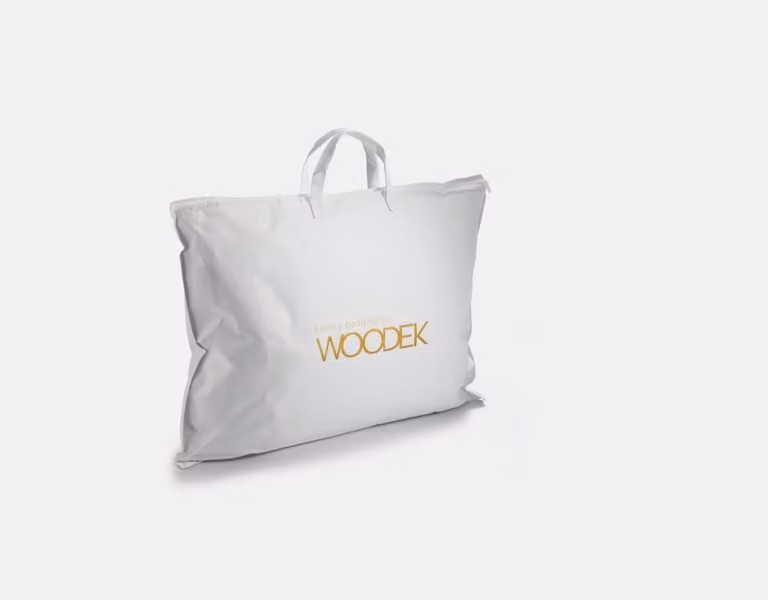Almohada de seda y microfibra WOODEK blanca, firme y transpirable, An/An/Al: 60 x 60 x 1 cm