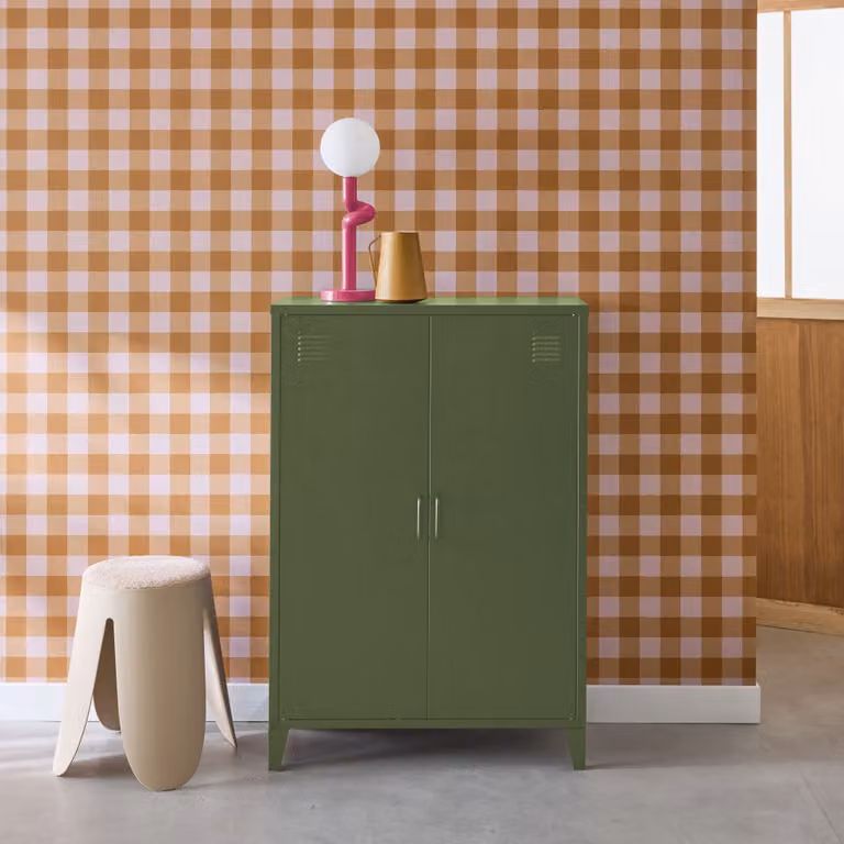 Armario industrial de metal Sweeek con 2 puertas y estantes internos, verde mate, An/P/Al: 75 x 33 x 110 cm