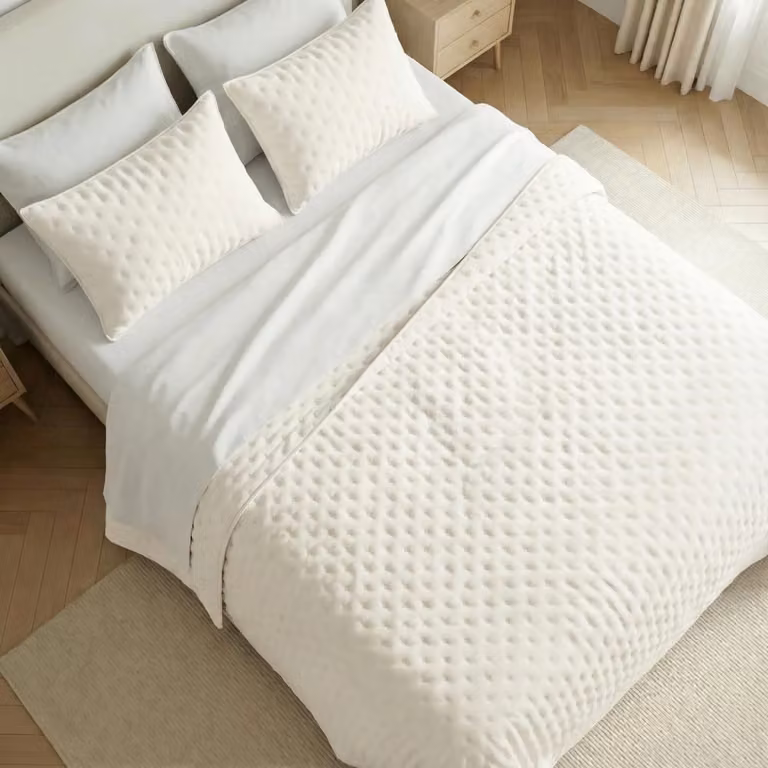 Colcha acolchada lisa de poliéster en color terracota para cama de 180 cm (An/P: 280 x 270 cm)