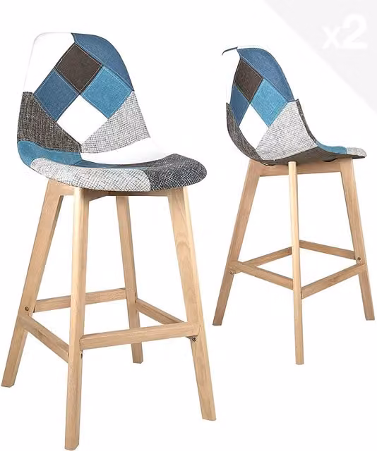 Lote de 2 sillas altas acolchadas KAYELLES con diseño patchwork azul y patas de madera de haya de 67 cm