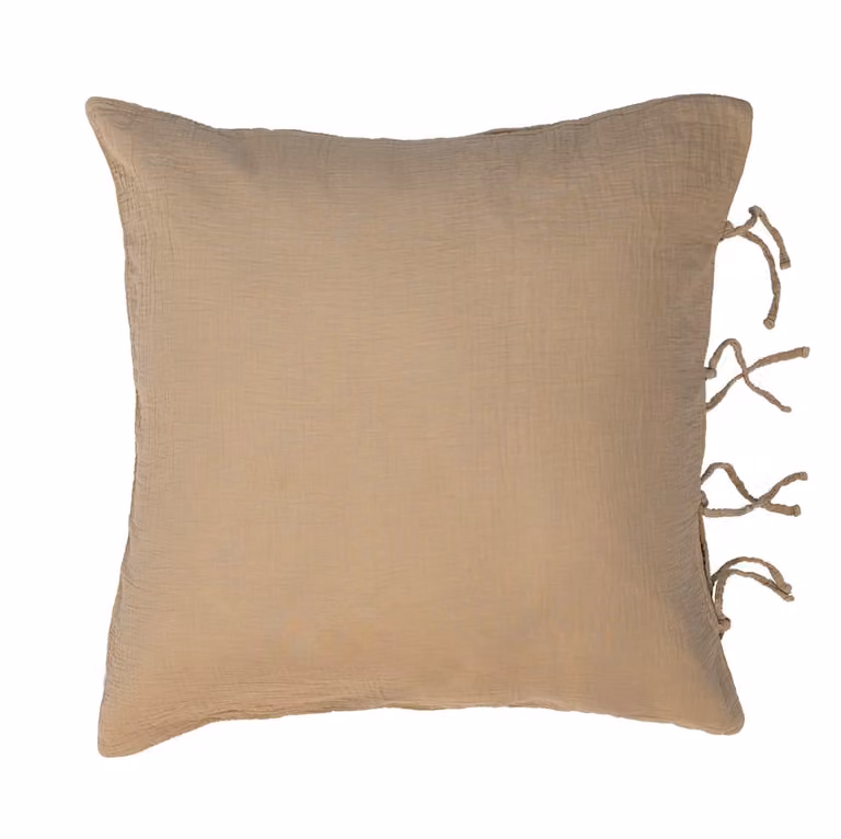 Funda de almohada de algodón de Maison d'été en color beige y marrón de 65 x 65 cm