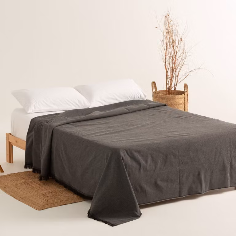Plaid multiusos de algodón liso Arisa color negro An/P: 230 x 280 cm