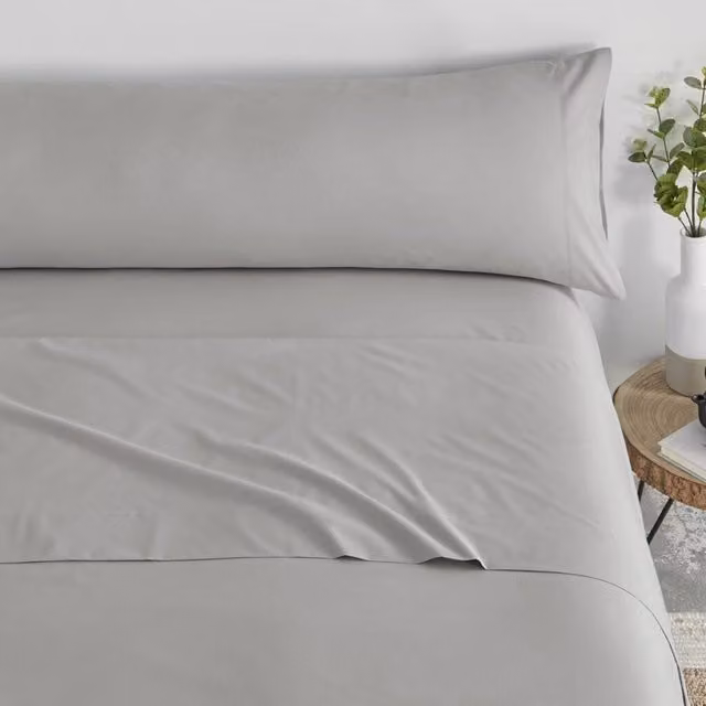 Juego de sábanas de 3 piezas de microfibra extrasuave Donegal Collections en color gris, An/P/Al: 135 x 200 x 30 cm
