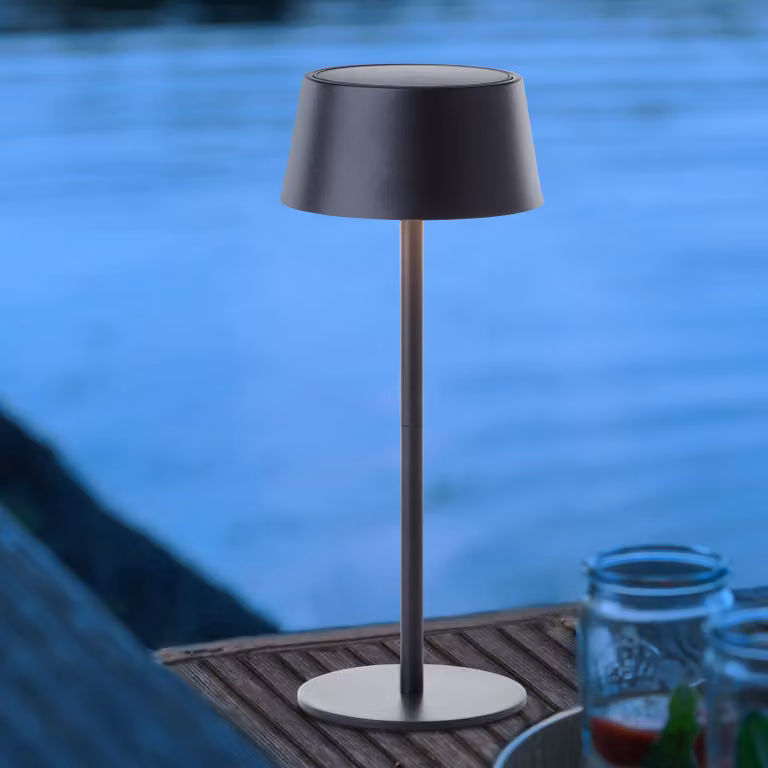 Lámpara de mesa solar Brilliant Picco para exterior, LED de luz cálida 3000K, regulable mediante táctil, color negro, An/P/Al: 30 x 12,5 cm