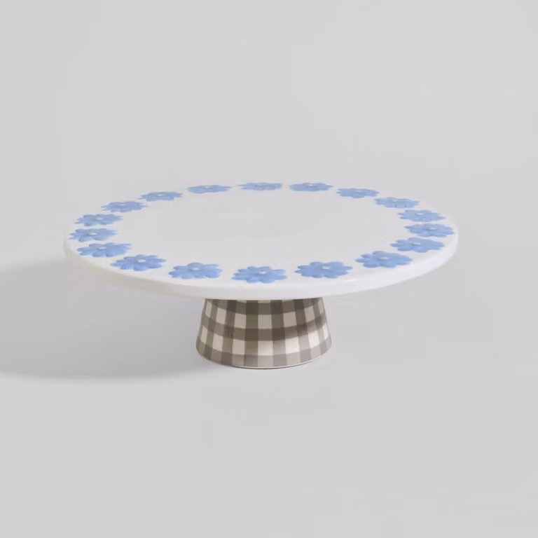 Soporte para tartas redondo de gres Maisons du Monde con diseño floral y cuadros vichy en azul, gris y blanco