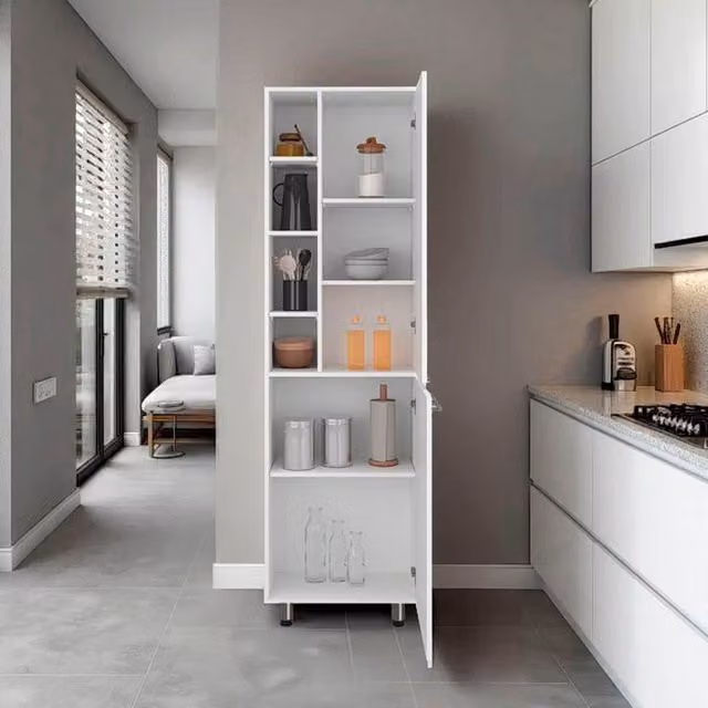 Despensa de cocina alta Tuhome Concept en color blanco con puertas batientes y acabado mate
